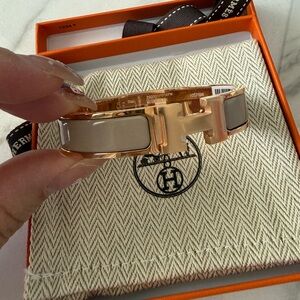 BNIB Hermes Clic H bracelet PM